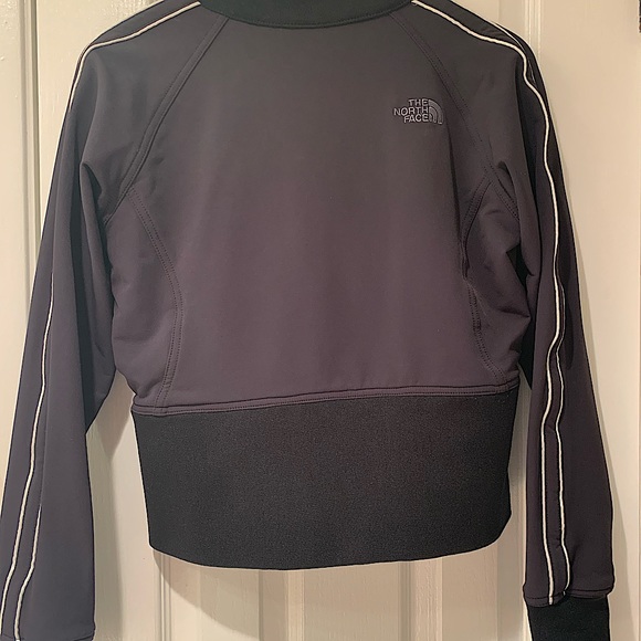 The North Face soft shell jacket size S,water repellant, in black - Picture 3 of 4